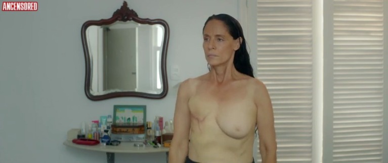 SoNia Braga sin bragas 84